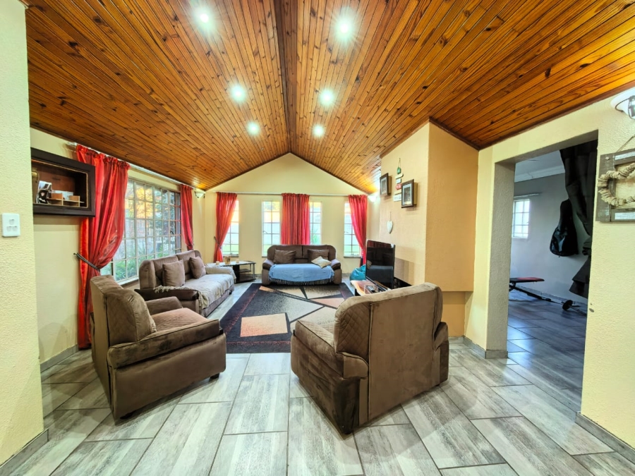 3 Bedroom Property for Sale in Vaalpark Free State